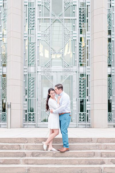 Seattle wedding and engagement photographers volunteer park