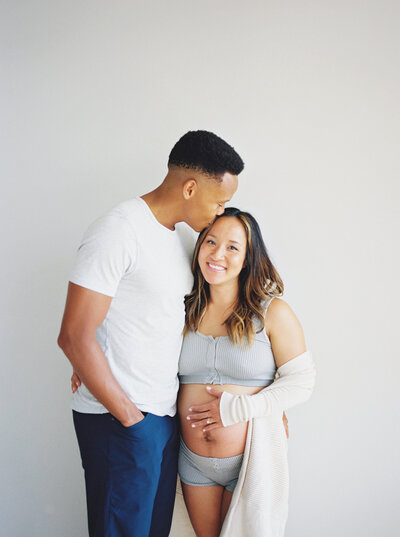 studio maternity photographer