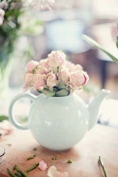 teapot with flowers