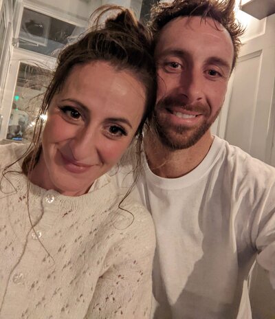 Mariella and her partner selfie