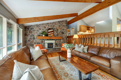 4204 Conc 8 living (4)