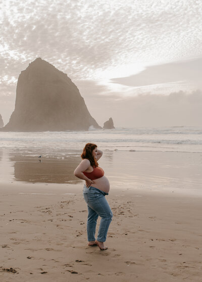 A beautiful portrait of a pregnant  woman at Cannon Beach.