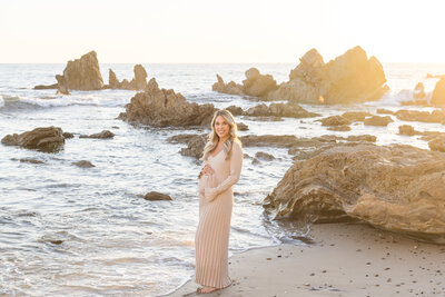 beach maternity photo
