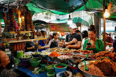Mark-Wiens-food-tour-2