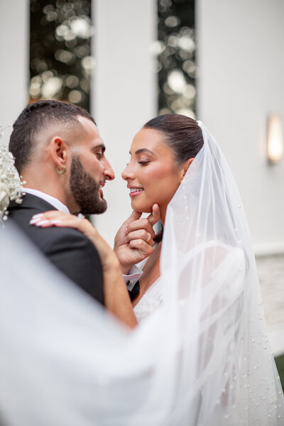 8.10.24Ari&KriLakeviewPavilionWedding_CharityHopePhotography-786