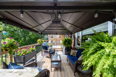 2640 Prestonvale deck (1)