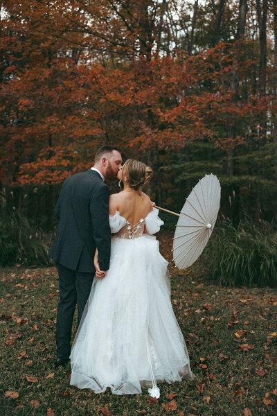 Romantic fall wedding in Durham, NC