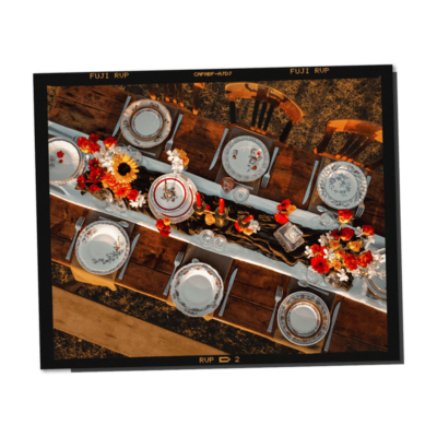 element-photo-negatif-table-vaisselle-vintage