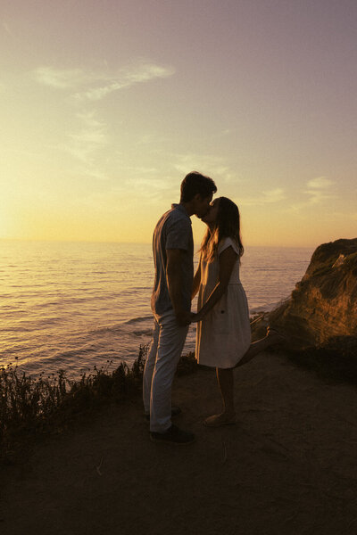Thuy Tran Photos is a photographer in San Diego who does couples, elopements, and weddings.