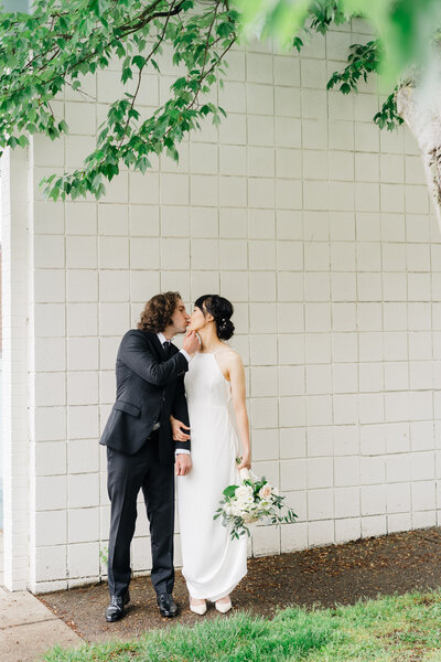 natural-light-couple-pittsburgh