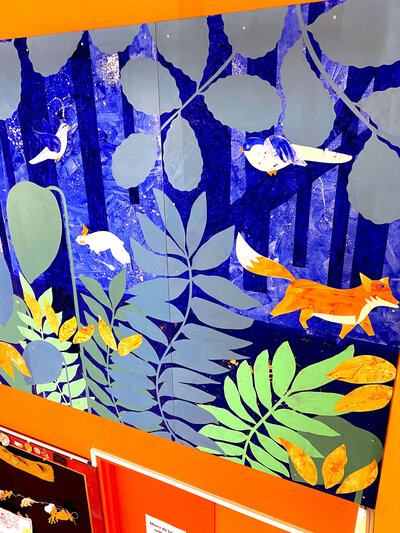Lauranne-guyomard-intervenante-art-metière-petite-enfance-ecole-motif-nature-peinture-eveil-culturel-