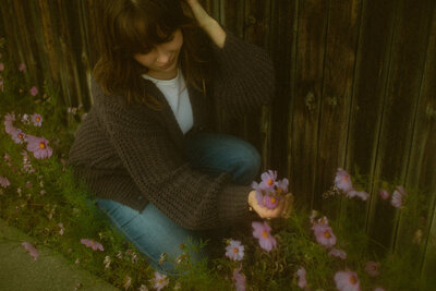 Dreamy photo of a girl with flowers