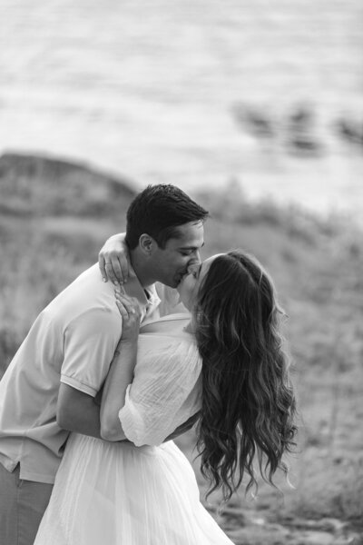 glen island engagament session in the park, romance novel engagement picture ideas-82
