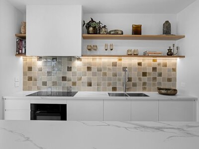 tiled splashback