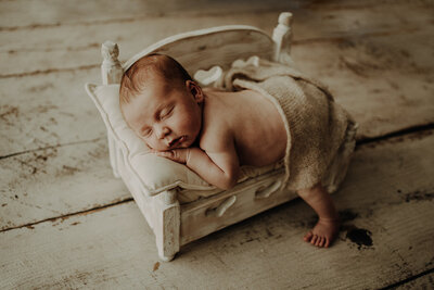 Popular ways to celebrate the birth of your baby — Newborn Photography  Aberdeen