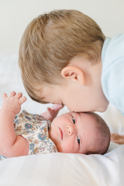 brother and sister by york pa photographer