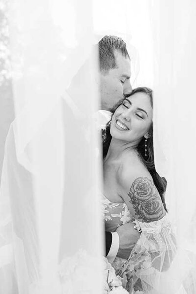 Romantic Sacramento Wedding photographer
