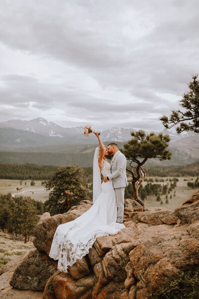 newly wed couple in rocky mountain national park