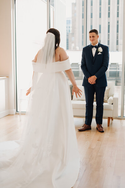 Grooms first look