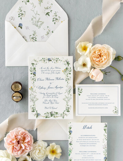 Vintage-Floral-Full-Suite