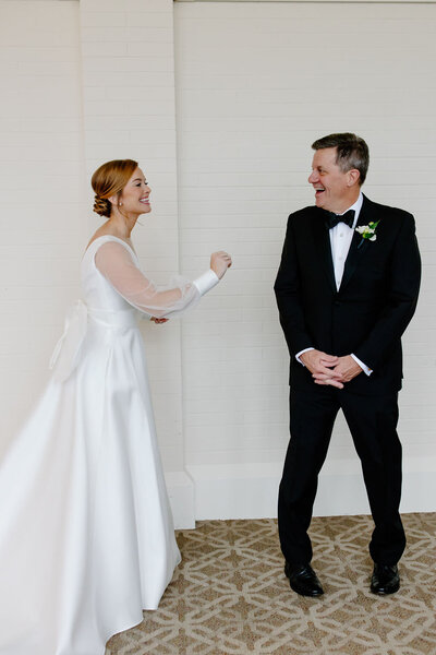 Bride does a 'first look' with her father