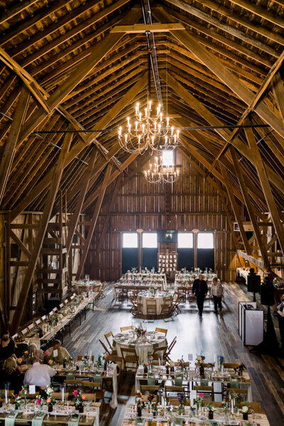 Barn wedding reception at Lincoln Farmstead