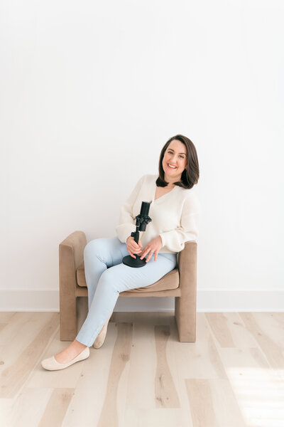 Jerusha Jantz, Holistic Wellness Coach, Host of the Tired Mommy Revival Podcast. 