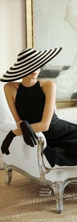 tres chic with gloves