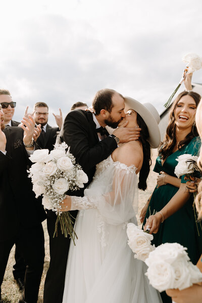 Arkansas wedding and elopement photographer