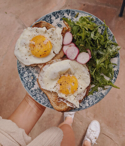 eaitng-eggs-post-vegan-diet