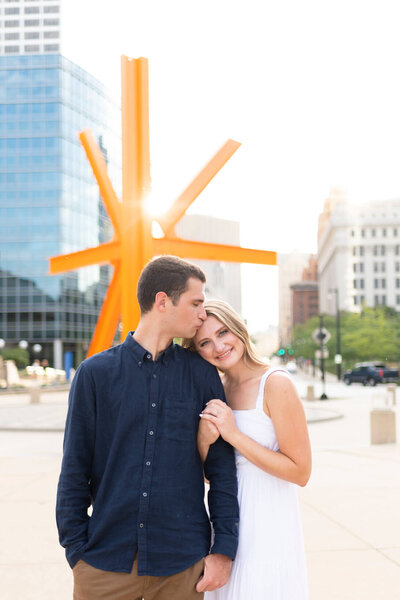 Milwaukee Engagement Photography near Milwaukee Art Museum
