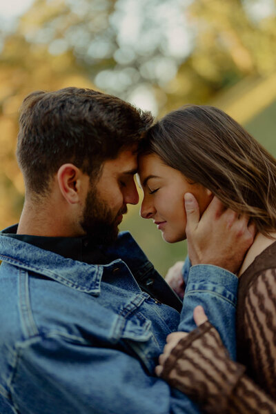 downtown kansas city engagement photos classic couple mid spin