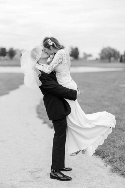 Bret and Brandie Evansville Owensboro Weddings Black and White Gallery28