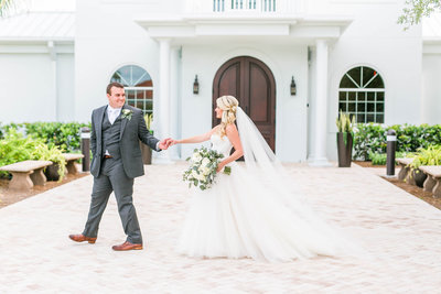 Harborside Chapel Wedding and Dusty Blue Wedding. Tampa Wedding Venue. Tampa Wedding Planners. Tampa Wedding Photographer. white wedding. gorgeous wedding. concept bait.