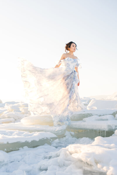 ice-stacks-maternity-photo-session-vineyard-utah-kamee-valdez-photo