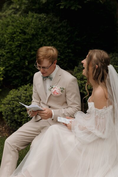 Tennessee wedding photo outdoors