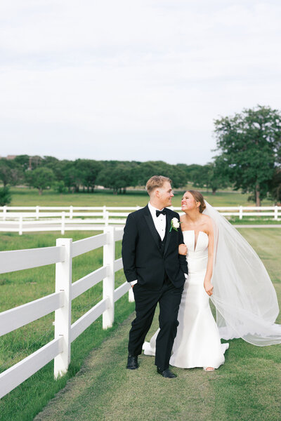 the-springs-in-valley-view-wedding