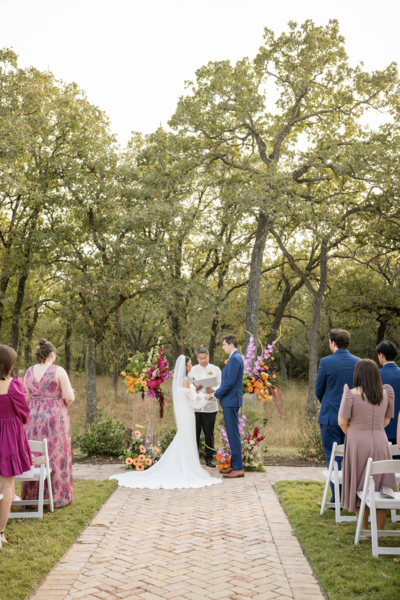 Allie Goodspeed is a wedding photographer based out of Austin, Texas serving Texas and beyond.