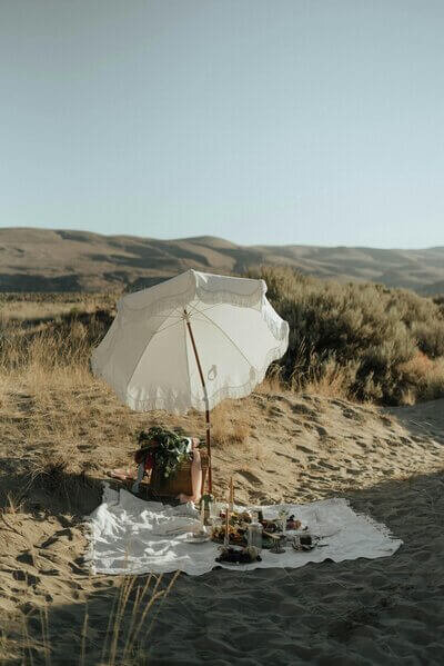 picnic with umbrella to show saas copywriting menu