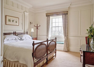 belle-vie-luxury-womens-retreat-cotswolds-england-300