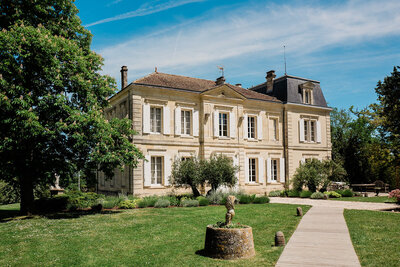 Chateau de Garde wedding venue in Bordeaux, France