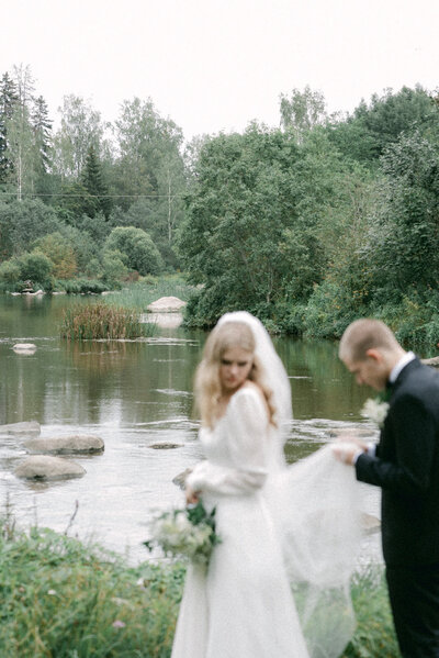 Wedding photo of an Intimate and romantic wedding  photography session in Porvoo by photographer Hannika Gabrielsson