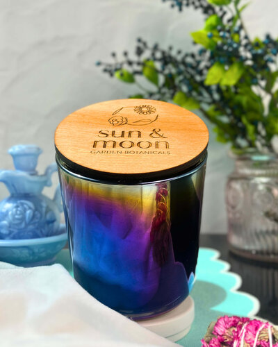 sun-and-moon-garden-botanicals-summer-garden-candle-3