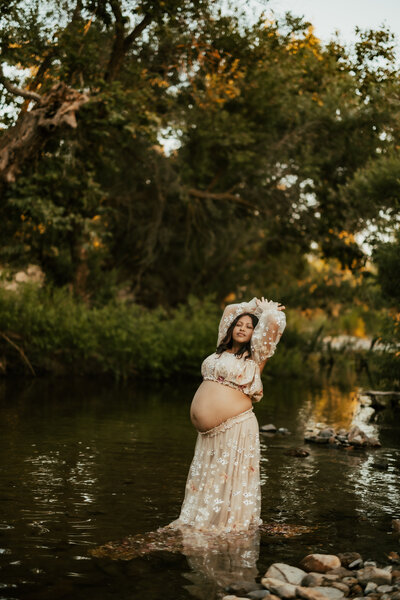 Creek Maternity Session (34 of 38)
