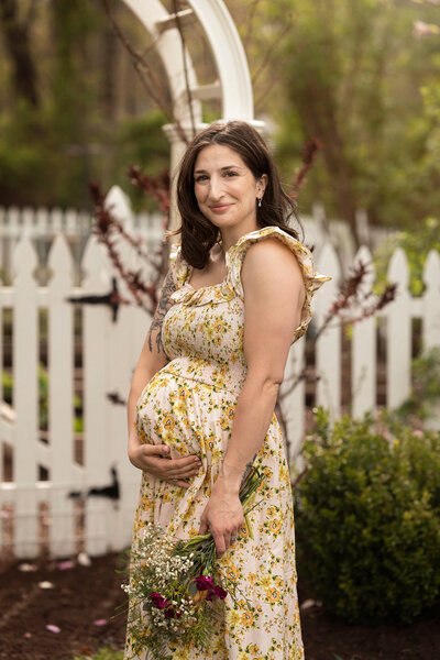 NJ Maternity Photographer captures pregnant mom in beautiful garden