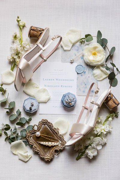 Jersey Shore wedding photo of an invitation suite