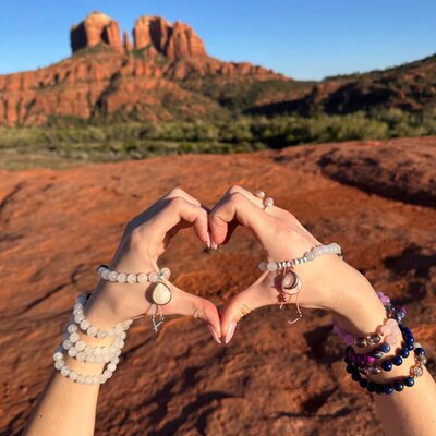 dana haines hosting soul retreat awaken the magic sedona arizona womens wellness and spiritual retreat (fire ceremonies, hiking vortexes, soundbaths, ancient ceremonies)