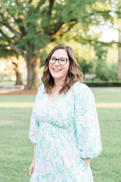 Savannah photographers Tiffany smiling outdoors