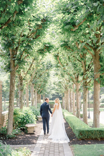 First-look-wedding-photography