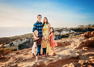 Gorgeous family photography session at Torrey Pines Natural Reserve